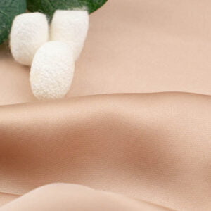 Seda satinada café con leche